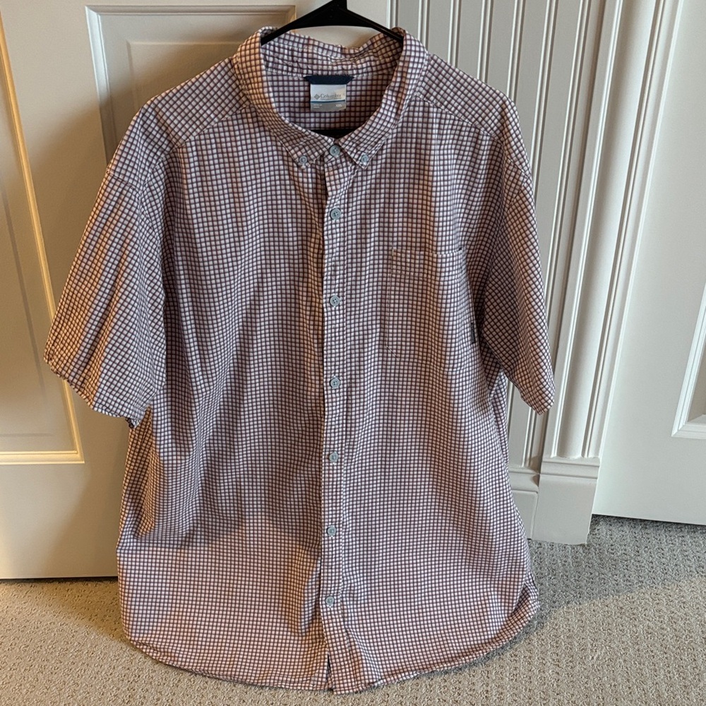 Columbia Men's Red and White Checkered Button Down Short Sleeve Shirt Size XXL